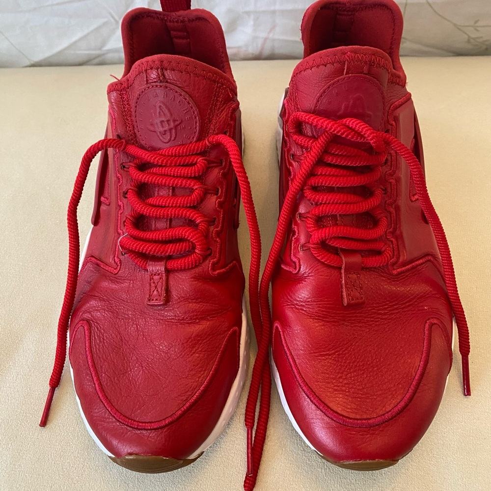 Nike Women's Red Athletic Sneakers